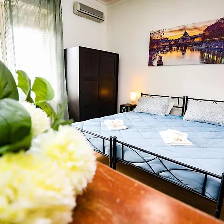 Domus Antica Trastevere B&B *